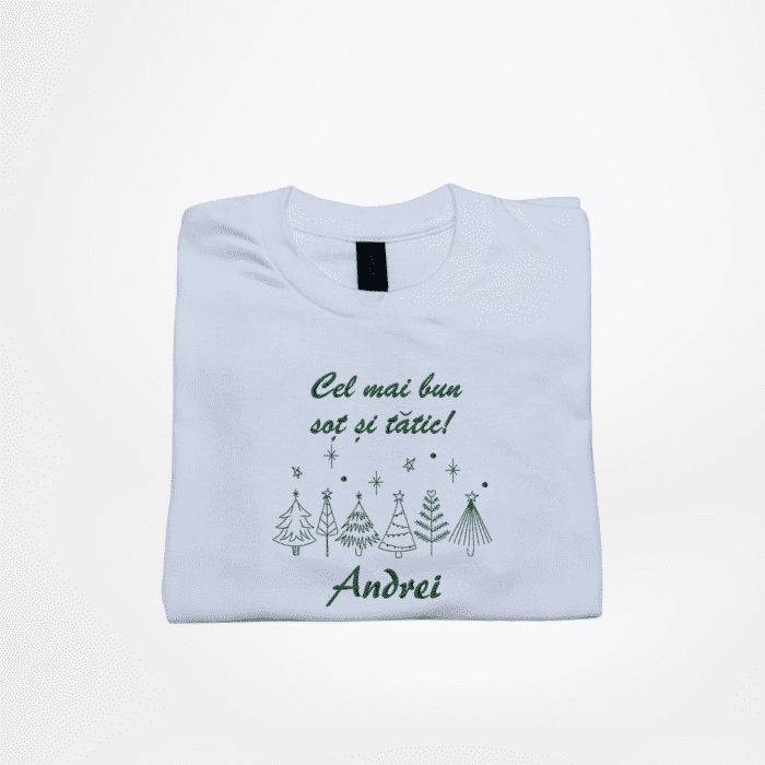 embroshop.ro-evenimente-craciun-tricou-personalizabil-barbati-cu-tematica-de-craciun-cel-mai-bun-sot-si-tatic-100-bumbac-alb-2.png