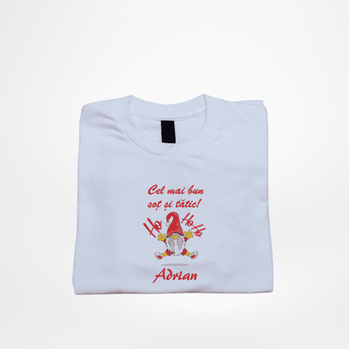 embroshop.ro-evenimente-craciun-tricou-personalizabil-barbati-cu-tematica-de-craciun-cel-mai-bun-sot-si-tatic-100-bumbac-alb.png