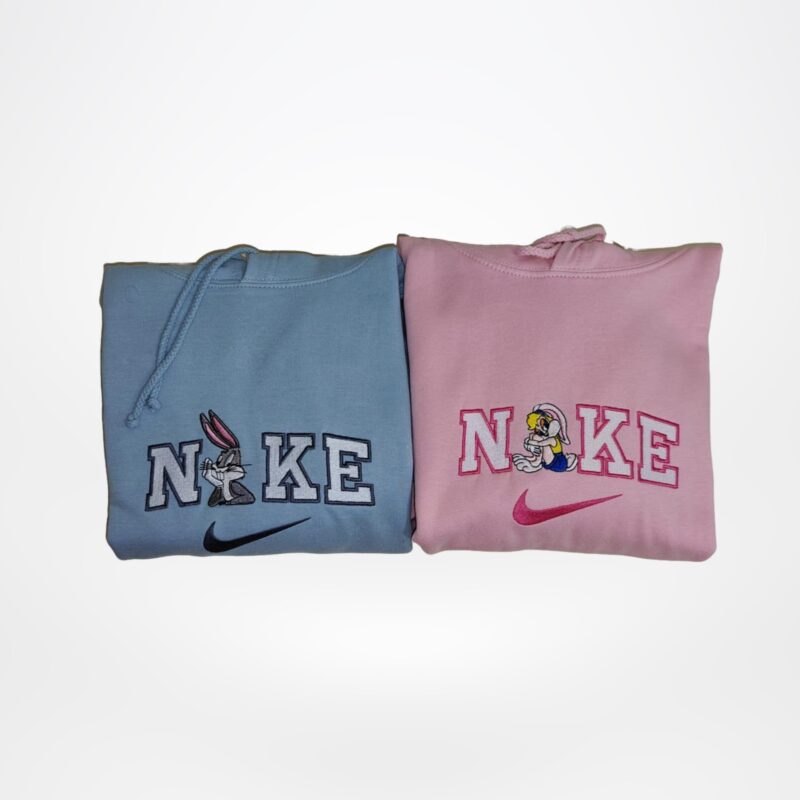 www.embroshop.ro-adulti-cupluri-hanorace-cuplu-cu-gluga-unisex-personalizabile-lola-si-bugs-1a.jpeg